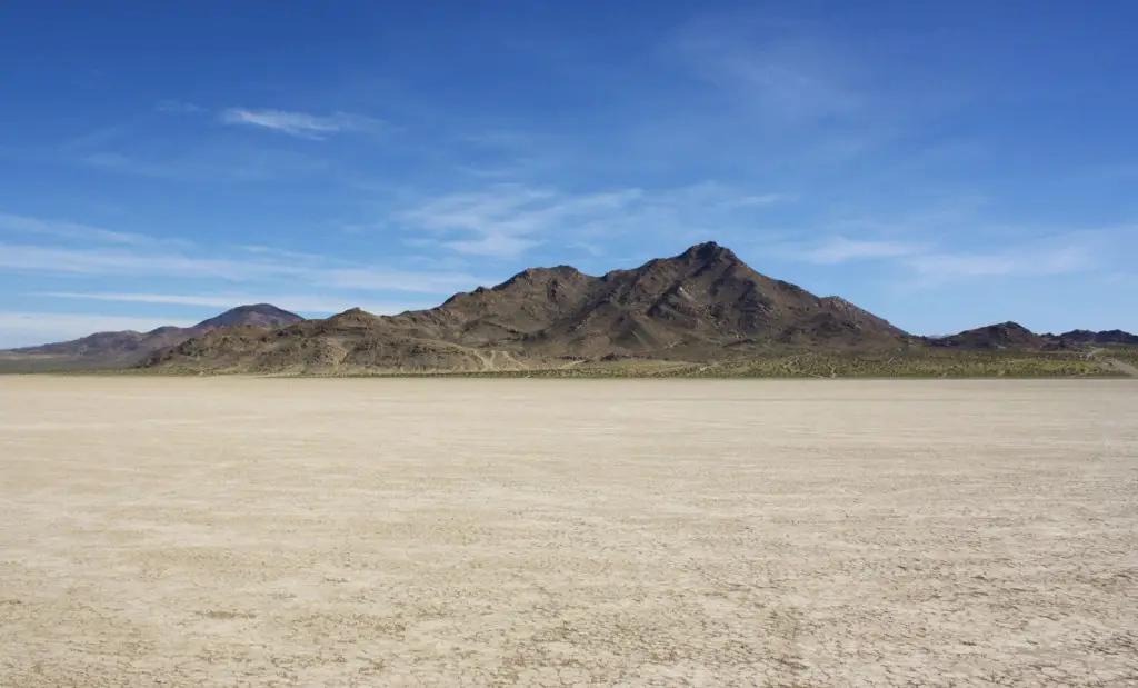 Soggy Dry Lake, Lucerne Valley, California True Detective Season 2 filming locations