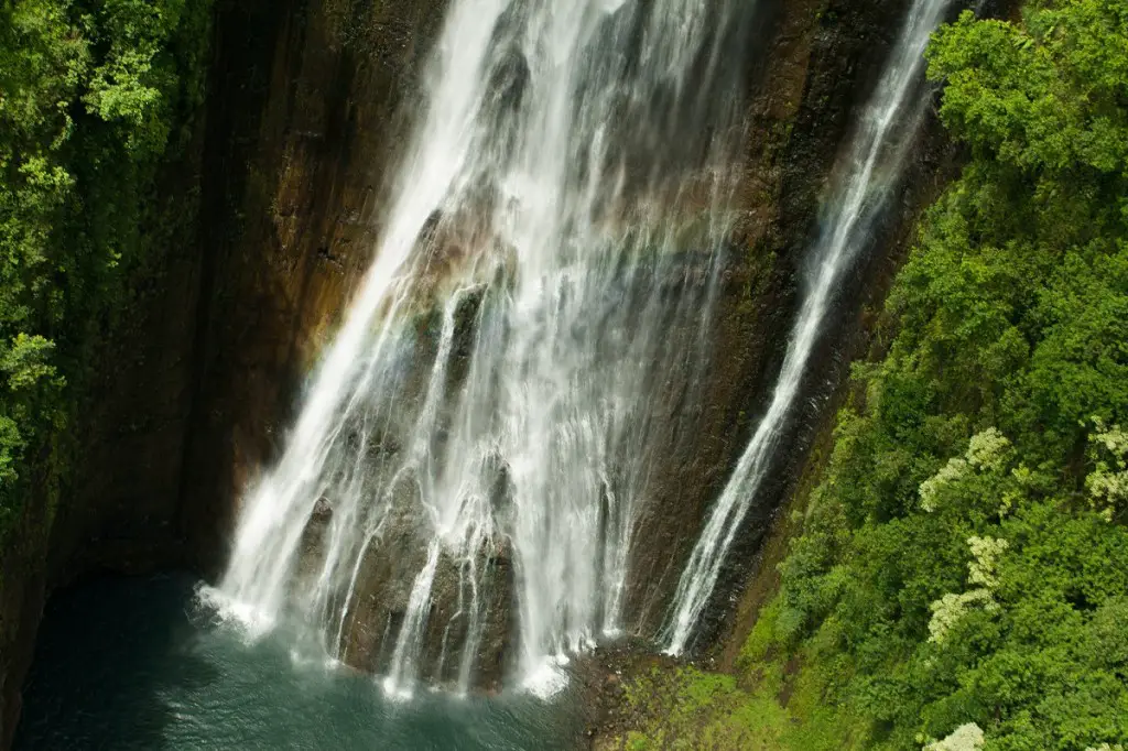 Manawaiopuna Falls, Kauai, Hawaii, United States - benward