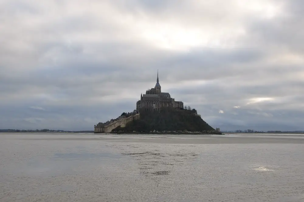 Mont Saint Michel (Normandy, France) walk at low tide - Mont Saint-Michel winter escape | LegendaryTrips