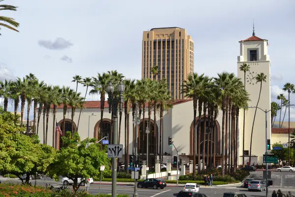 UnionStation_exterior_AlamedaStreet_LosAngeles_7552532@N07